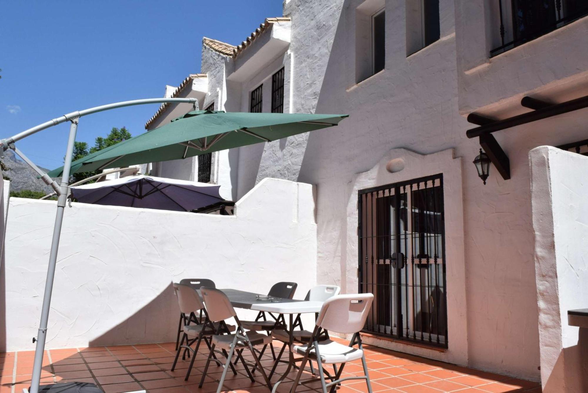 Serinamar- Los Naranjos De Marbella Oda fotoğraf