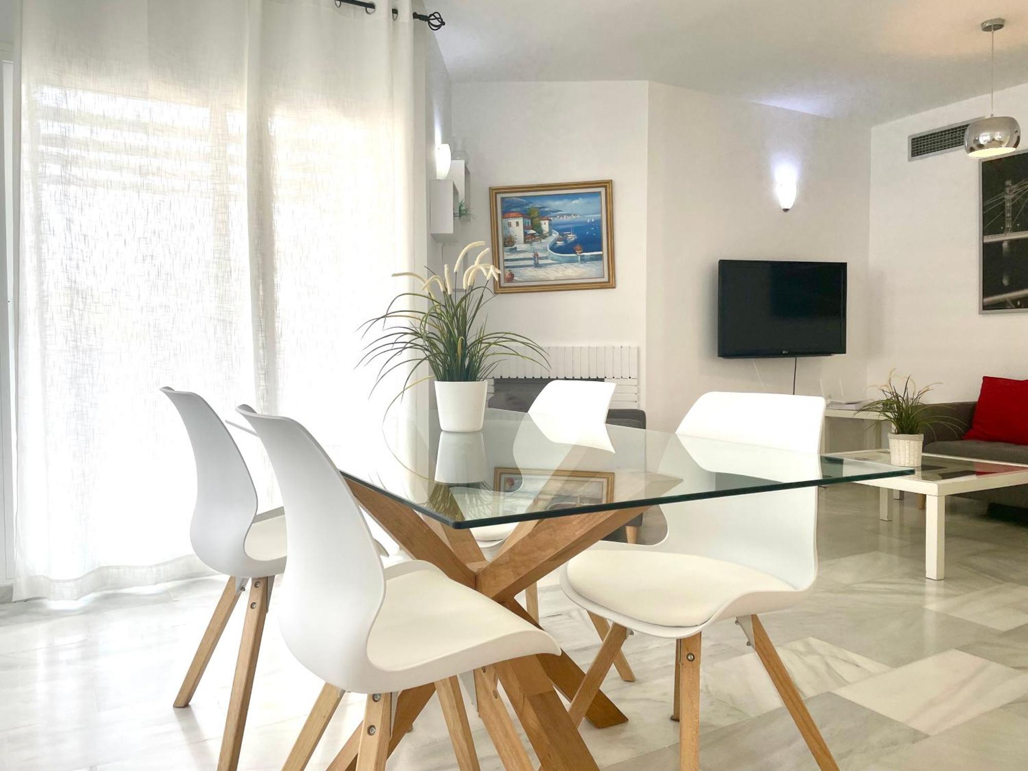 Serinamar- Los Naranjos De Marbella Oda fotoğraf